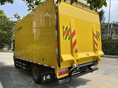 解決冷藏車尾板間距問題，確保貨物安全